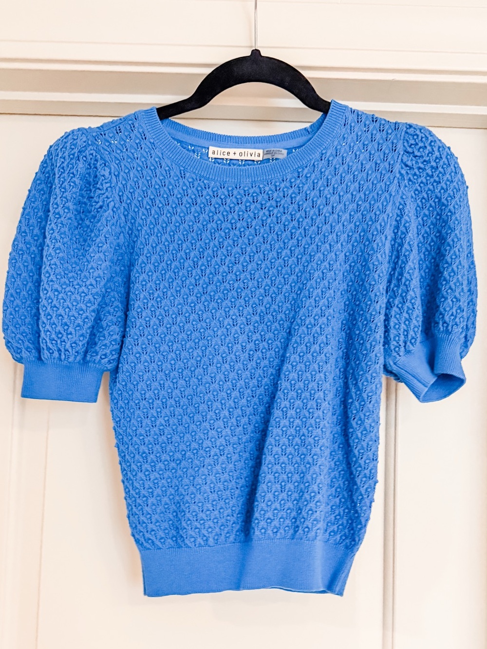 Alice + Olivia Risa Puff Short Sleeve Pointelle Pullover Sweater Blue Size S